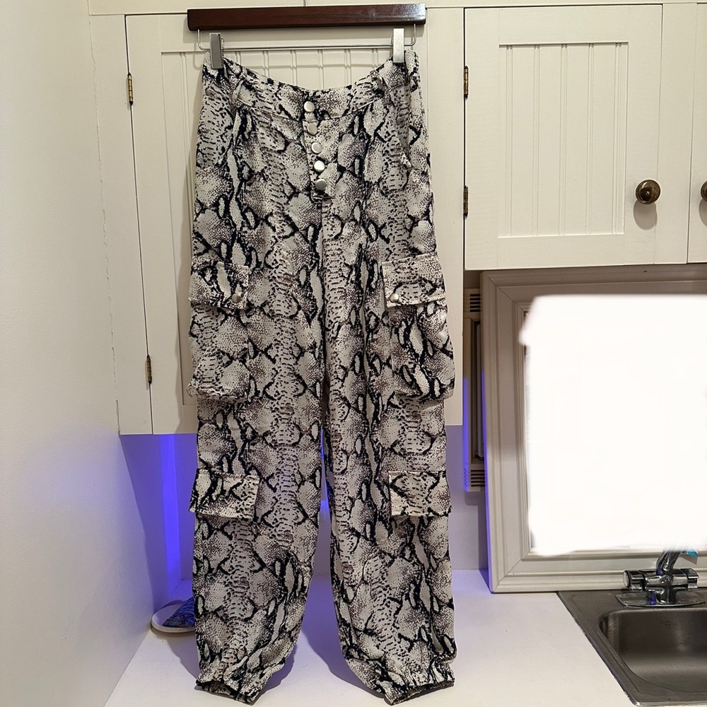 Python Cypress Cargo/ Jogger Pant From Revolve. S… - image 4